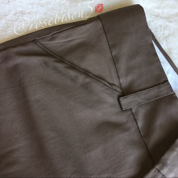 NEW! {ALICE + OLIVIA} silk dress pants - Picture 2 of 8